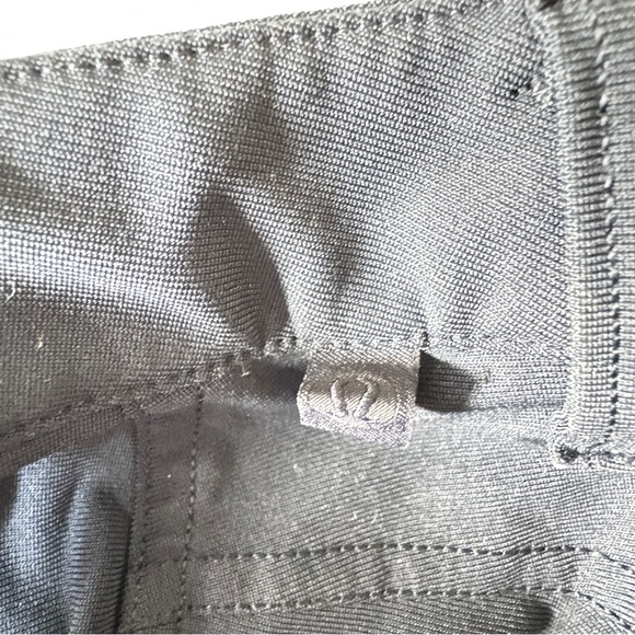Lululemon navy pants/33x32 - Picture 5 of 7